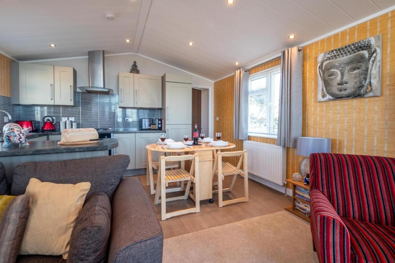 Chelsea Lodge - Aldeburgh Coastal Cottages Sizewell Bagian luar foto